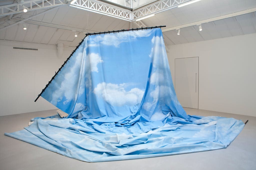 Latifa Echakhch, La dépossession  (2014)